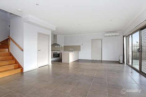 Property photo of 2/7 Huskisson Avenue Lalor VIC 3075