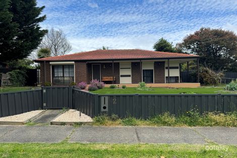 2 BEMERSYDE DR, BERWICK, VIC 3806