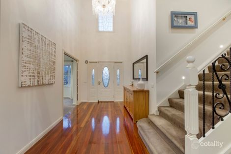 Property photo of 10 Lucas Place Mornington VIC 3931