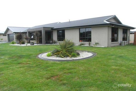 Property photo of 1 Maxwell Place Wynyard TAS 7325