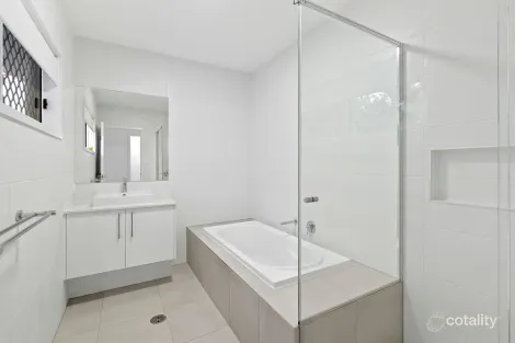 Property photo of 74 Francis Street Ormiston QLD 4160