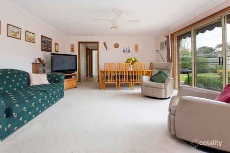 Property photo of 17 Samuel Close Mount Martha VIC 3934
