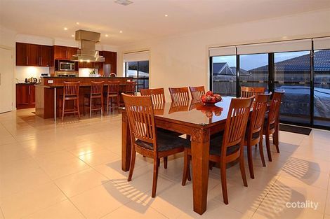 Property photo of 5 Sussex Grove Taylors Hill VIC 3037