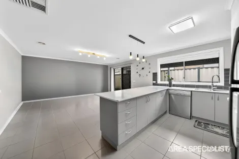 Property photo of 37 Scarborough Crescent Harkness VIC 3337