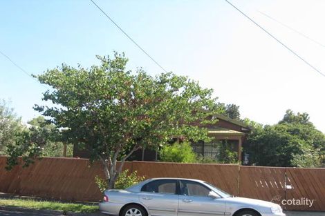 33 Oakbank St, Newport, VIC 3015