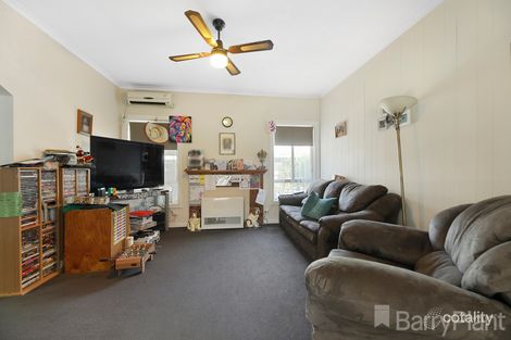 Property photo of 5 Fairchild Street Drouin VIC 3818