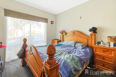 Property photo of 5 Fairchild Street Drouin VIC 3818