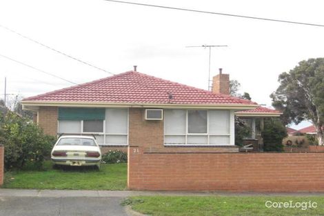 Property photo of 21 Woomera Avenue Keysborough VIC 3173