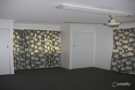 31 Robertson Rd, Eastern Heights, QLD 4305