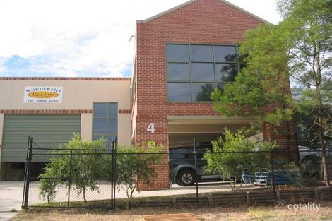 4 Spireton Pl, Pendle Hill, NSW 2145