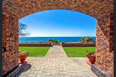 Property photo of 54 Barolin Esplanade Coral Cove QLD 4670