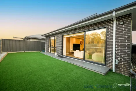 Property photo of 23 Copper Drive Catherine Field NSW 2557