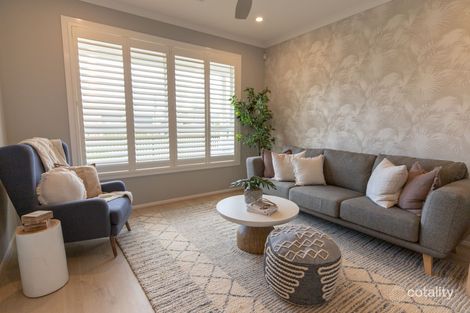 Property photo of 8 Saverio Boulevard Angle Vale SA 5117