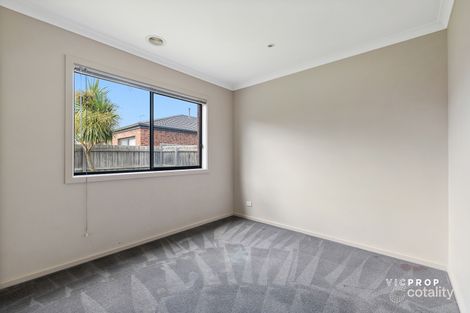 Property photo of 13 Float Place Point Cook VIC 3030