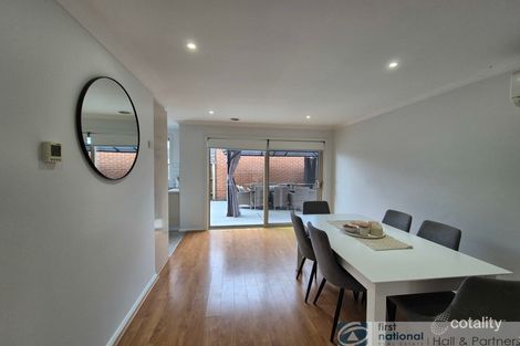 Property photo of 1/7-11 Kanooka Grove Doveton VIC 3177