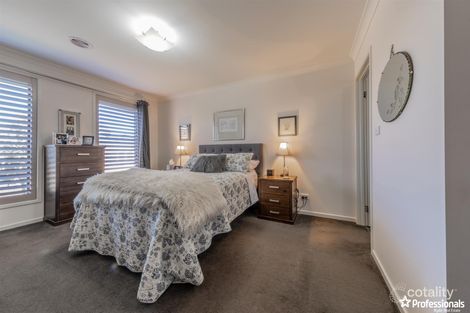 Property photo of 19 Aspera Drive Brookfield VIC 3338