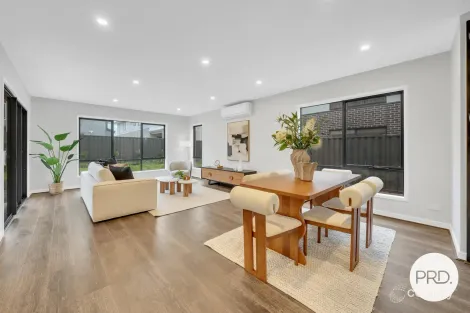 Property photo of 86 Positano Circuit Berwick VIC 3806