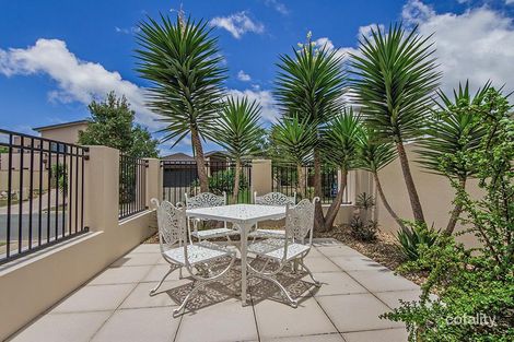 Property photo of 2/7 Silvermaple Street Robina QLD 4226