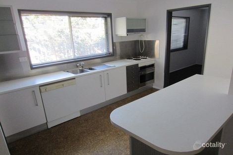Property photo of 32 Alkina Crescent Boyne Island QLD 4680