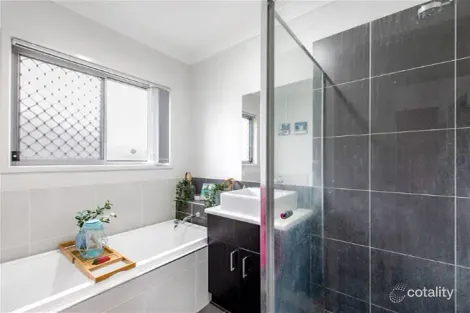 Property photo of 20 Mount Barney Crescent Park Ridge QLD 4125