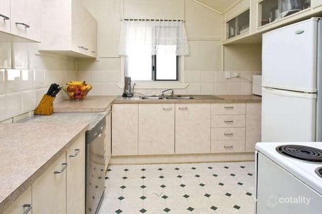 Property photo of 58 Geelong Street East Brisbane QLD 4169