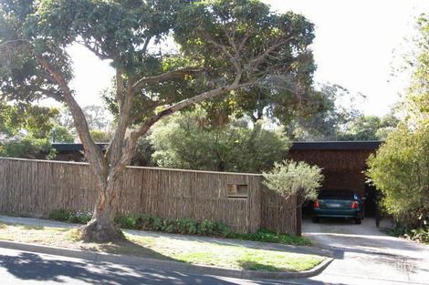 62 Stocks Rd, Mount Waverley, VIC 3149