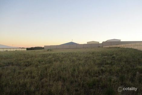 25 Premier Cir, Dongara, WA 6525