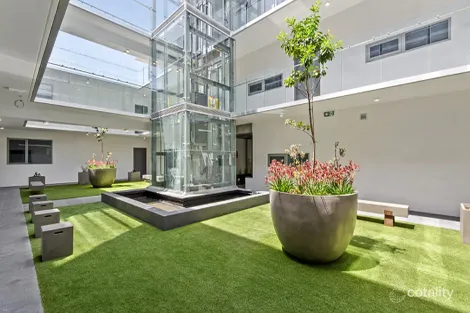 9/17 Halstead Pl, Geelong West, VIC 3218