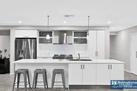 Property photo of 15 Lillydale Avenue Gledswood Hills NSW 2557