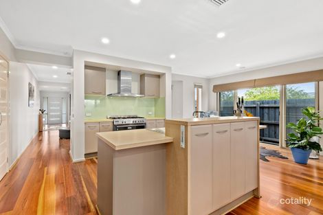 Property photo of 8 Audrey Lane Berwick VIC 3806