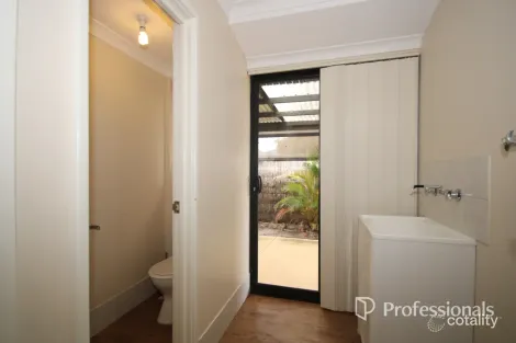 Property photo of 24 Grandite Fairway Australind WA 6233