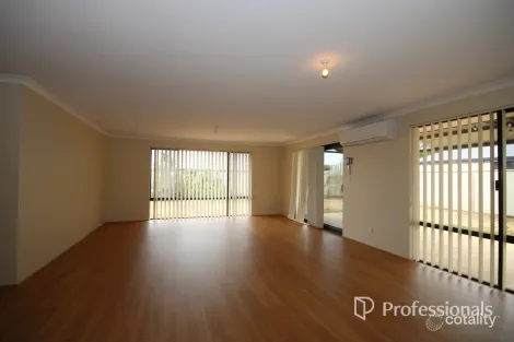 Property photo of 24 Grandite Fairway Australind WA 6233