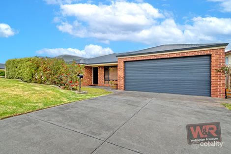 Property photo of 27 Ardeana Crescent Yakamia WA 6330