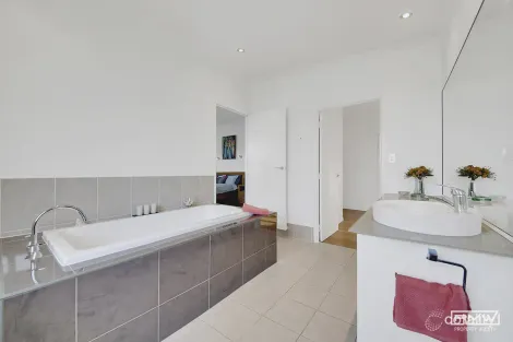 Property photo of 26 Sea View Road Yeppoon QLD 4703