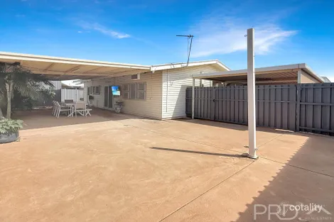 Property photo of 11 Dolphin Way Bulgarra WA 6714