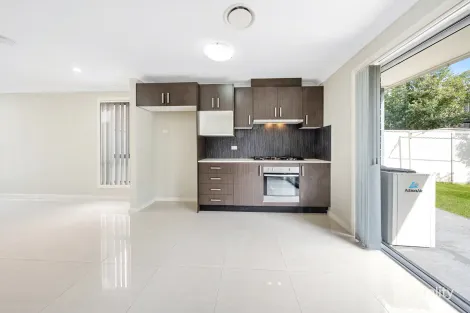 Property photo of 9 Varsha Glade Woodcroft NSW 2767
