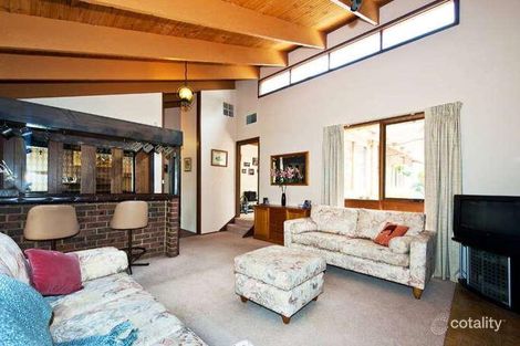 Property photo of 18 Monclaire Court Eltham VIC 3095
