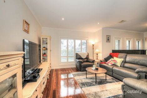 Property photo of 2/18 Pach Road Wantirna South VIC 3152