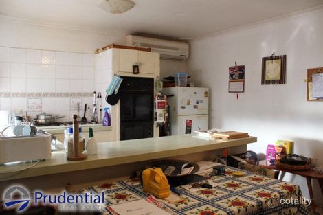 Property photo of 1 Bianca Place Rosemeadow NSW 2560