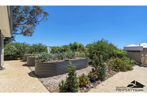Property photo of 14 St Georges Close Bluff Point WA 6530