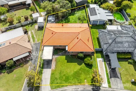 Property photo of 11 Sapphire Close Townsend NSW 2463