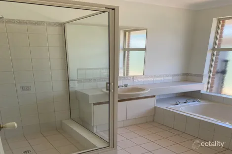 Property photo of 35 Greyteal Place Broadwater WA 6280