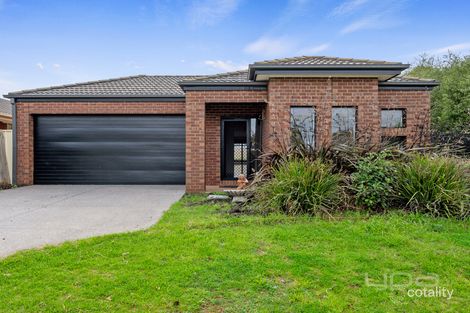 8 Merrijig Ct, Kurunjang, VIC 3337