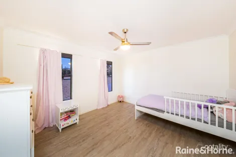 Property photo of 13 Lorikeet Circuit Kingaroy QLD 4610