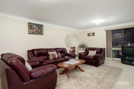 Property photo of 1 Legg Court Endeavour Hills VIC 3802