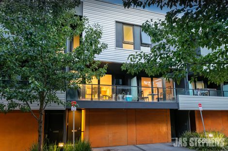 8 Cirque Dr, Footscray, VIC 3011