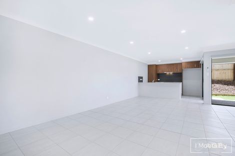 Property photo of 1/9 Kambu Close Karalee QLD 4306