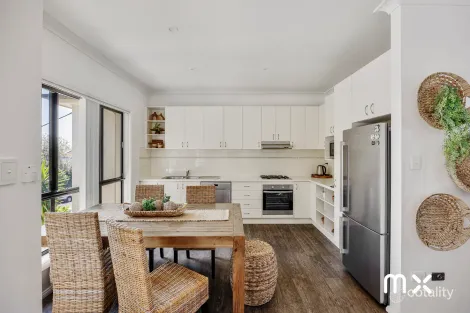 Property photo of 2/9 Ann Street Thirroul NSW 2515