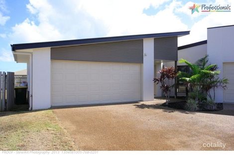 1/8 Golden Grove Ct, Eli Waters, QLD 4655