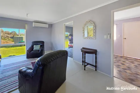 Property photo of 10 Newhaven Crescent McLoughlins Beach VIC 3874